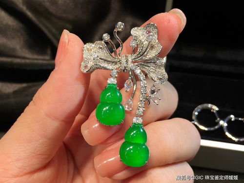 珠宝戴久了没有新鲜感,试试一款多戴的首饰,必然成为首饰界新宠