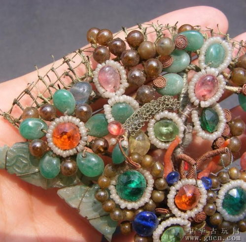 跑地皮 收藏级精品古代老首饰 清代.老装饰珊瑚翡翠宝石琉璃蝴蝶型大凤簪