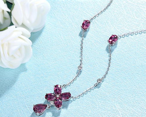 小巧轻奢珠宝首饰最能提升你的帅气值,这个冬天你也可以一样帅