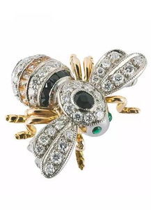 让夏日的野性与神秘从昆虫珠宝首饰开始