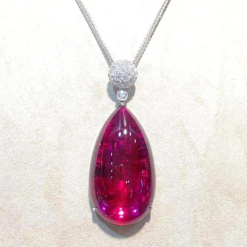 世界上最著名的三件珠宝首饰 其中一件历经四代英国皇室