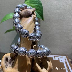 新潮与信仰的融合：新款回族经文首饰优雅登场