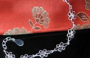 99纯银手饰 珠宝首饰中的典雅之选